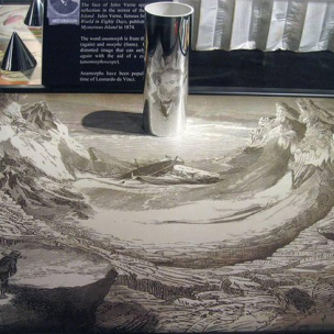 Anamorphic art