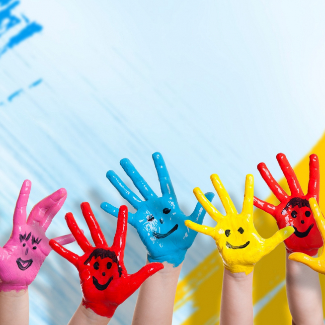 ruki_kraska_deti_schaste_pozitiv_ulybki_92895_1600x1200