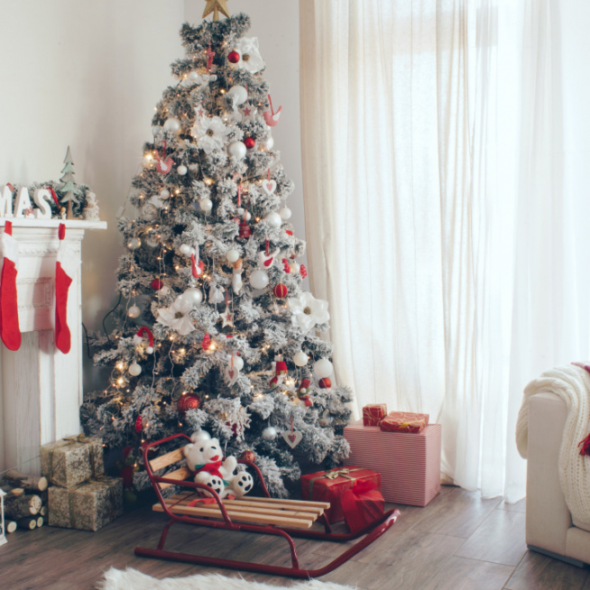 novyi-god-new-year-prazdnik-elka-kamin